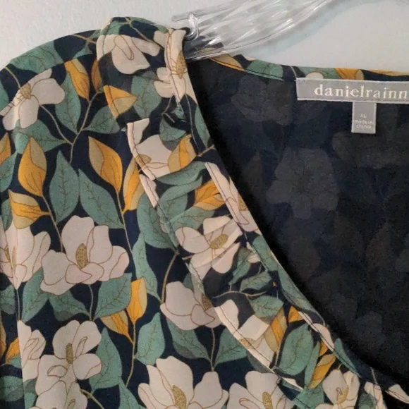 EUC✨ DANIEL RAINN navy women's XL Camila Ruffle Detail 3/4 sleeve Blouse - Picture 8 of 17